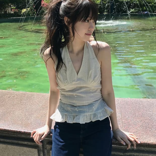 레터프롬문 펀칭 레이스 홀터넥 슬리브리스 크림 s