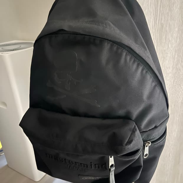 이스트팩x마스터마인드 콜라보 패디드파커