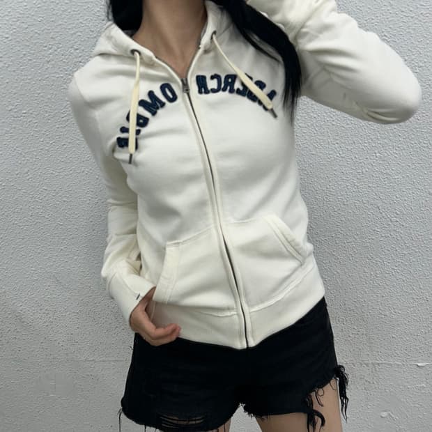 아베크롬비 딱붙핏 아이보리 후드집업 S