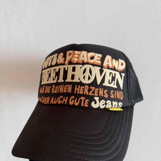 [os]캐피탈 베토벤 트러커 캡