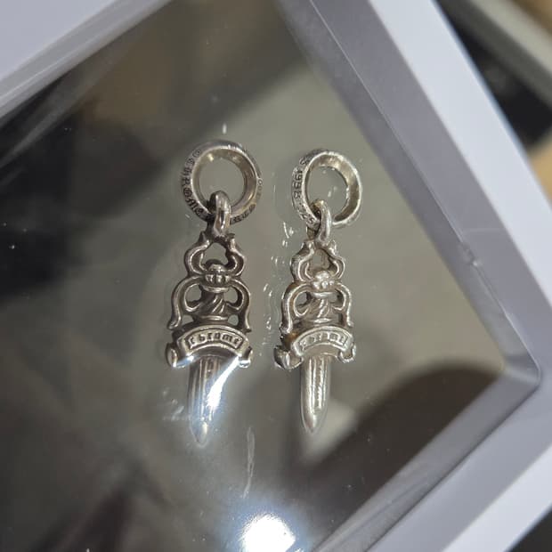 크롬하츠 5대거 펜던트