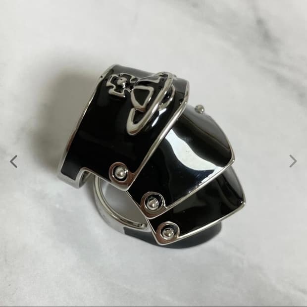 비비안웨스트우드 아카이브 블랙실버 아르테미스 너클링 반지