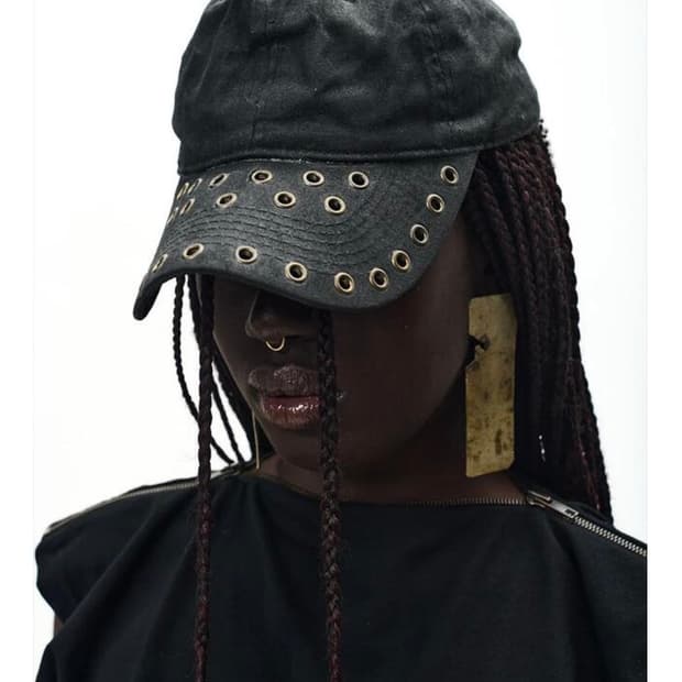 PLN OILSKIN EYELET CAP BLACK 구해요