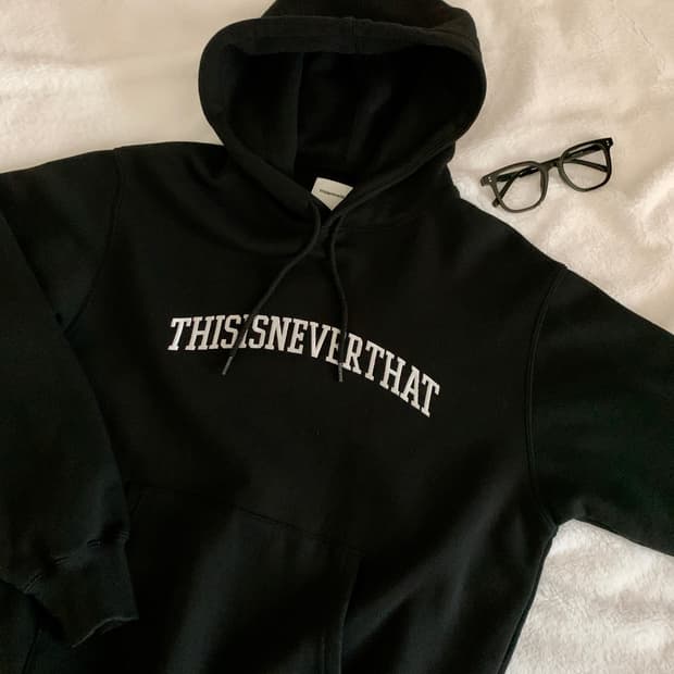디스이즈네버댓 thisisneverthat 자수 로고 기모 후드티