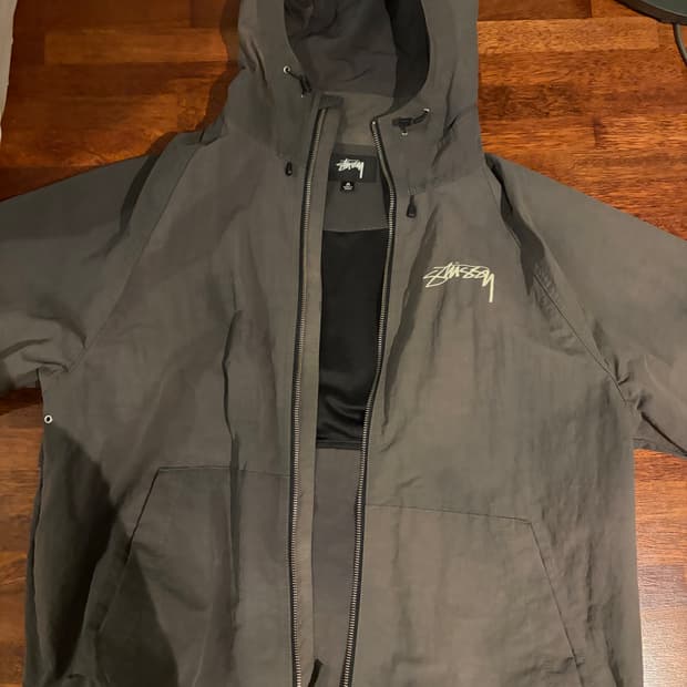 스투시 웨이브 다이 비치 쉘 자켓