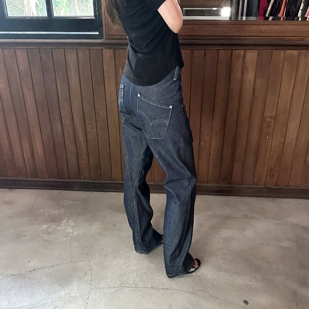 LEVI'S engineered blue w30