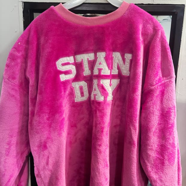 핑크 밍크 맨투맨