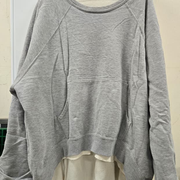 사스콰치패브릭스  레이어드맨투맨