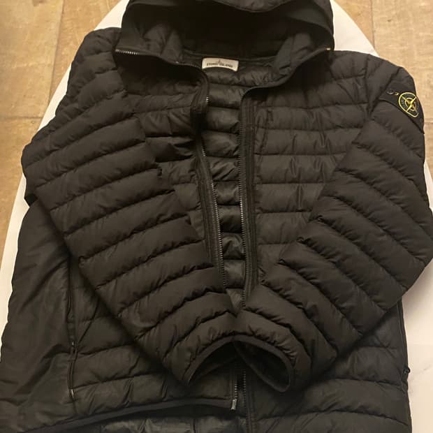 Stone Island 스톤아일랜드 나일론 텔라 후드 경량 패딩 XL