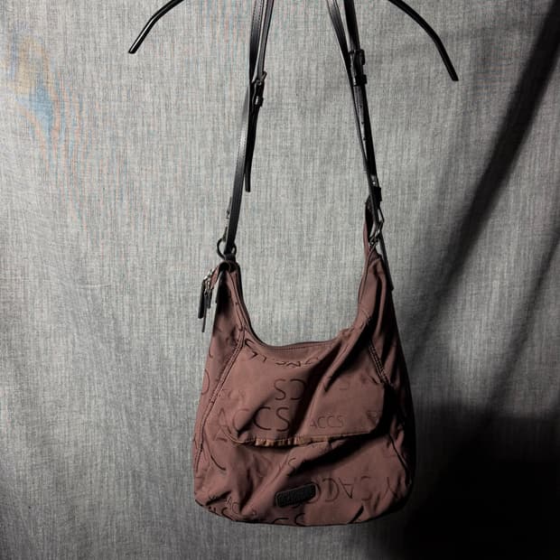 Y’saccs 빈티지 나일론 숄더백