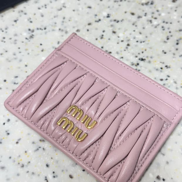 미우미우 카드지갑