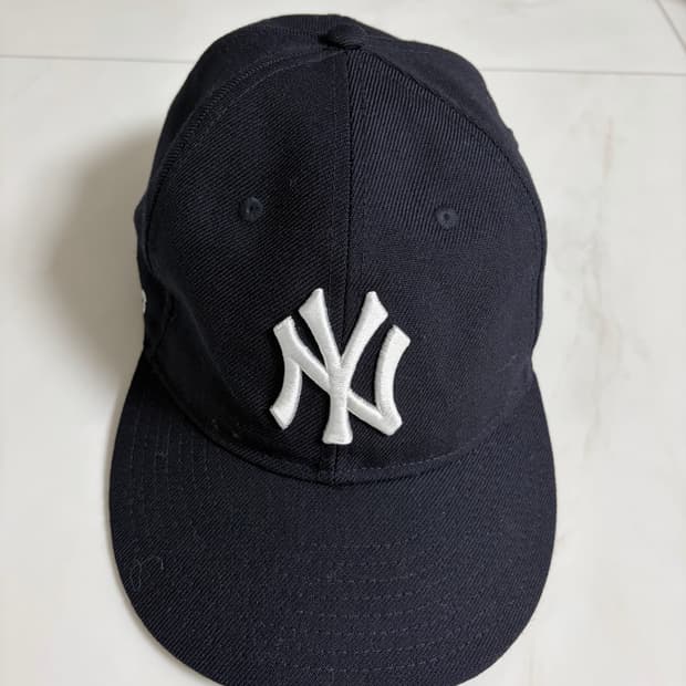 뉴에라 x 빔즈 뉴욕 양키스 볼캡