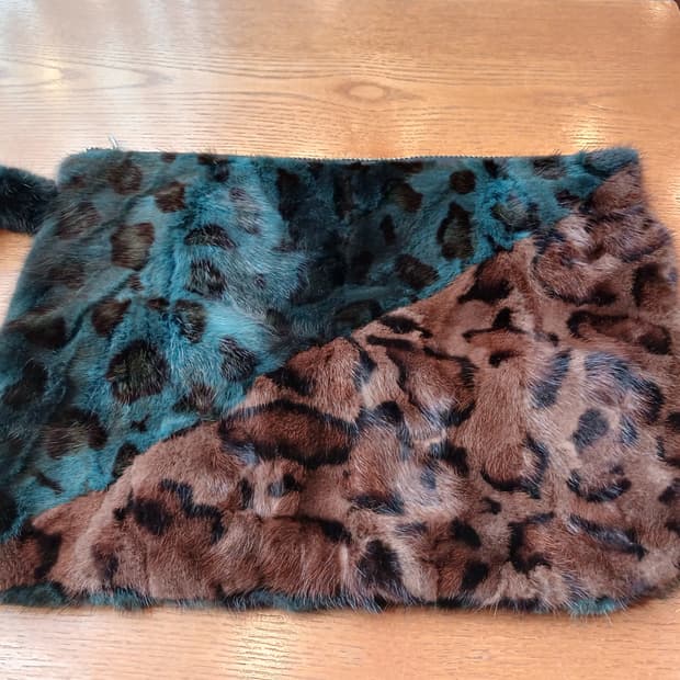 프로방스 리얼 레오파드클러치