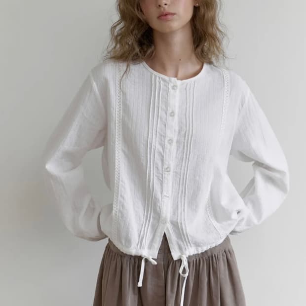 더미튼 pastry lace blouse (white) 레이스 블라우스