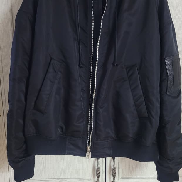 준지 / 25fw 후드 마원 초판 디테처블 Ma-1 / 50