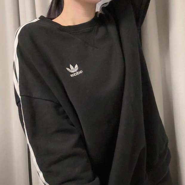 아디다스 맨투맨