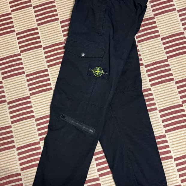 스톤아일랜드 23fw 루즈핏 카고팬츠