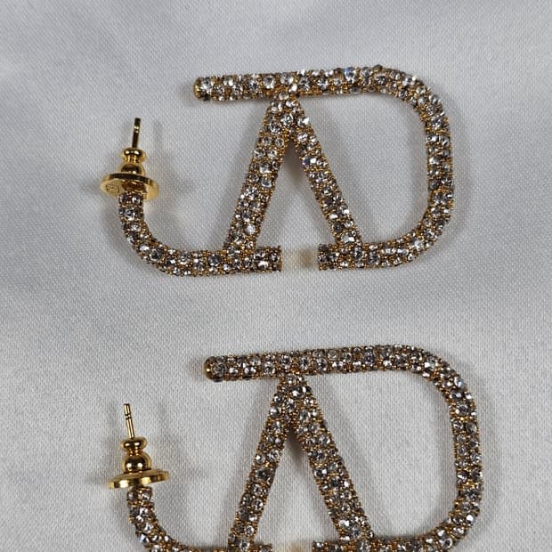 발렌티노스와로브스키v귀걸이