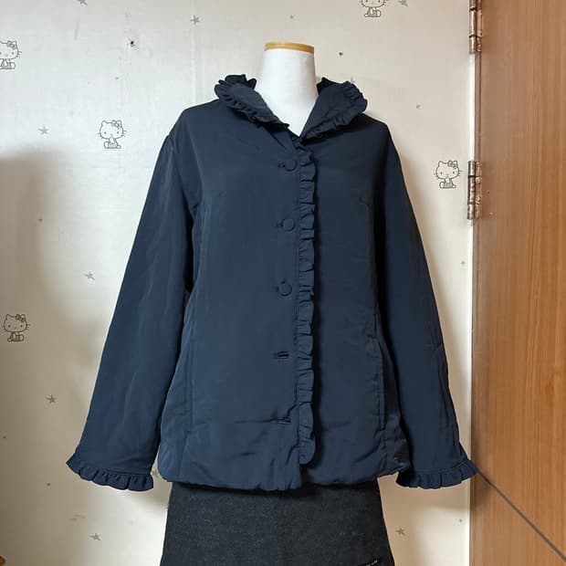 네이비 프릴 하이넥 패딩 점퍼