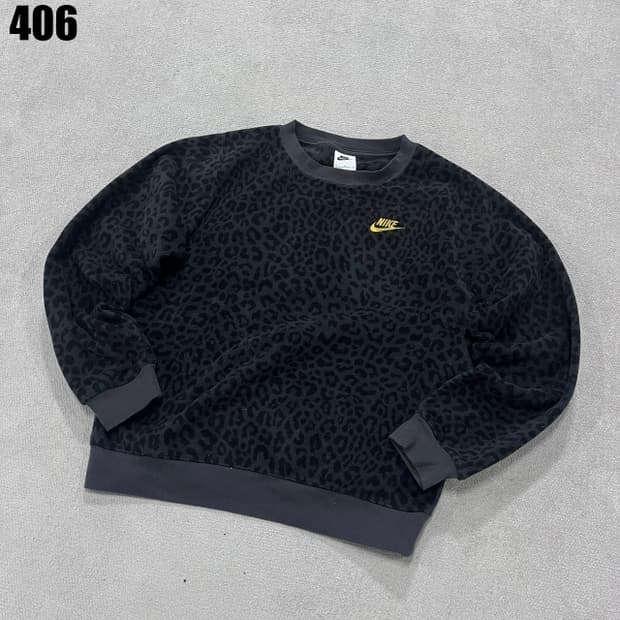 나이키 레오파드 맨투맨