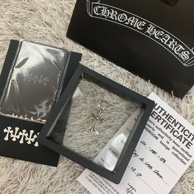 [OS] 정품 크롬하츠 타이니 크로스