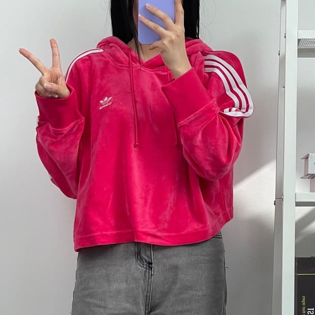 [S] 아디다스 핑크 벨벳 크롭 후드티
