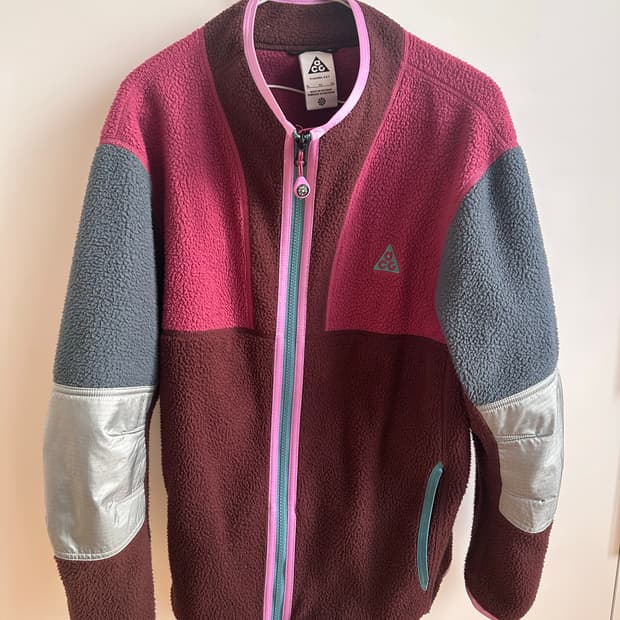 나이키 ACG 플리스 멀티 컬러 자켓 울프트리 악티울프 써마핏플리스풀집