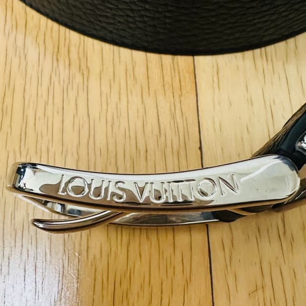 루이비통 Louis Vuitton 퐁뇌프 벨트 블랙 100/40