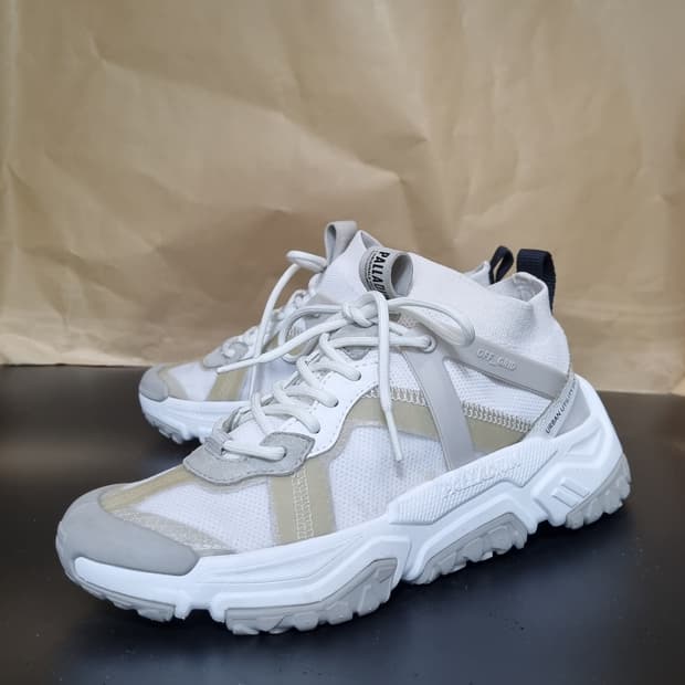 팔라디움 어반 운동화 실사이즈245