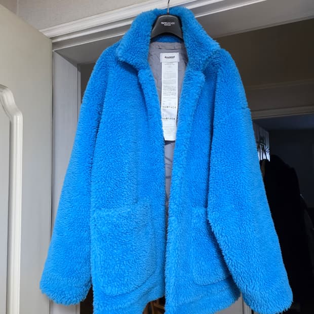 더블렛 페인팅 시어링 퍼 자켓