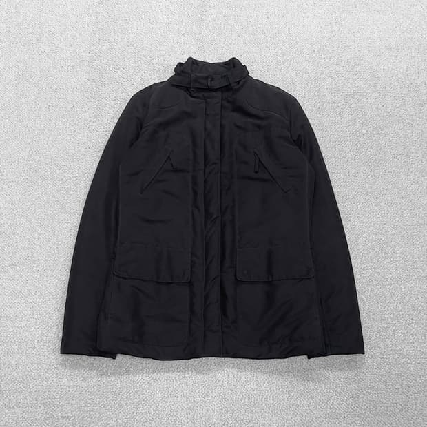 버버리 Burberry 다운 필드 점퍼 브라운