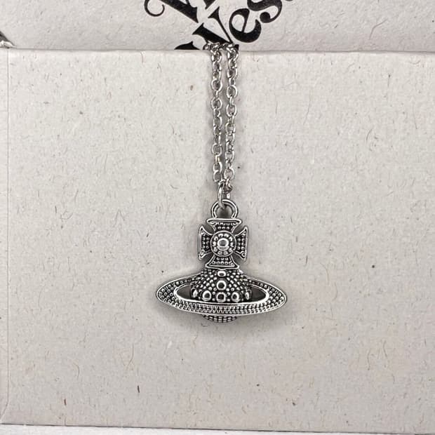 비비안웨스트우드 아카이브 도트디테일 클래식 orb 팬던트 목걸이