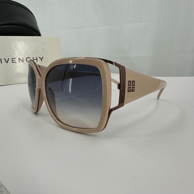 [새상품 무료배송] 정품 지방시 Made in Italy 선글라스