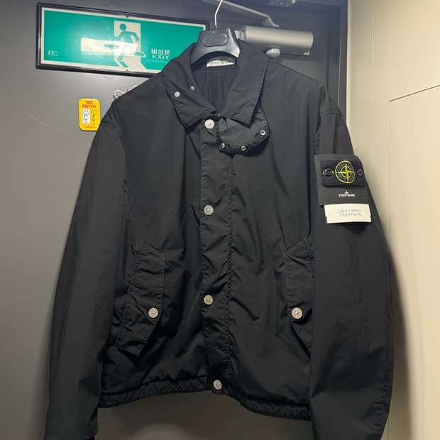 스톤아일랜드 25FW 라이트 컴팩트 터치 TC 코치 자켓 XL