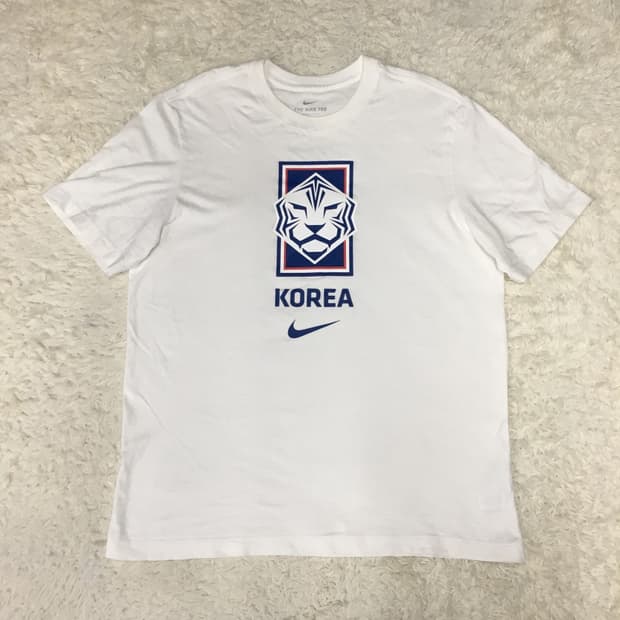 나이키 코리아 반팔티 EE18