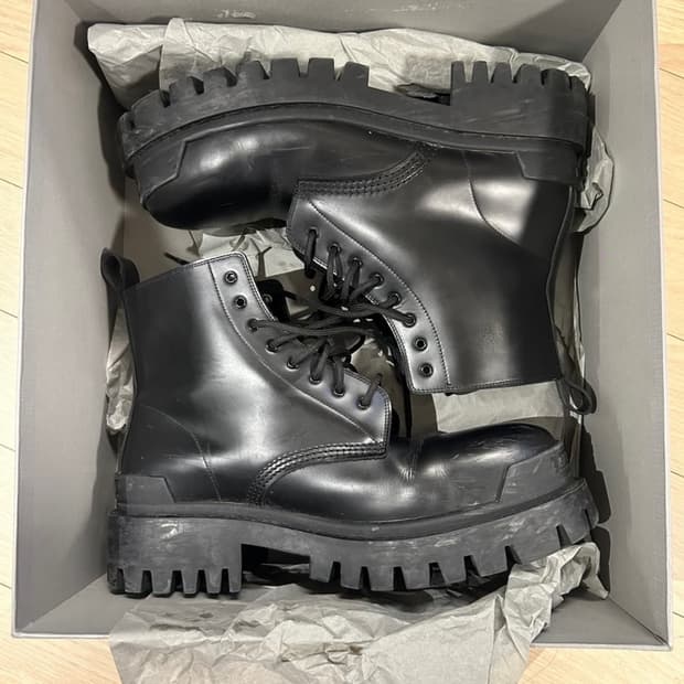 발렌시아가 레더 스트라이크 부츠 43