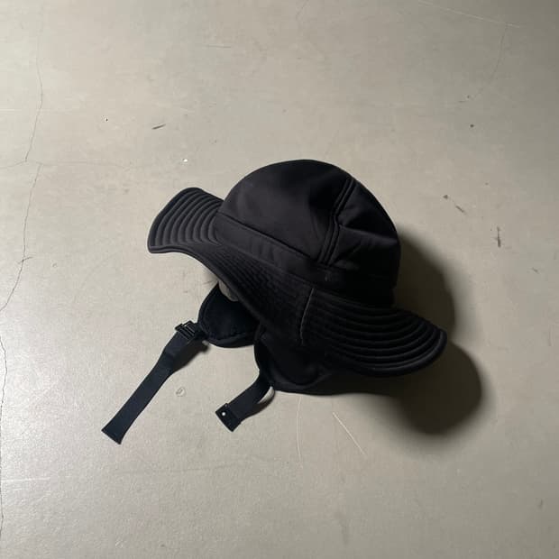 남이서팔 Technical Earflap Brim Cap