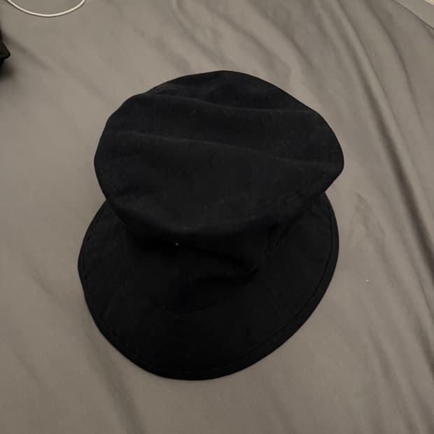 지디 러닝노즈 버킷햇