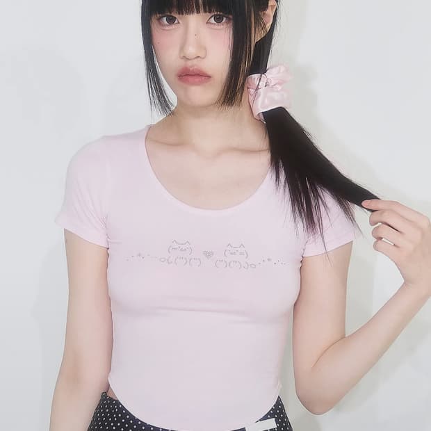 일리고 냥코 핫픽스 큐빅 핑크 티셔츠