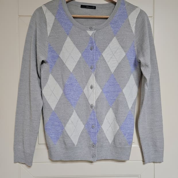 아가일 다이아몬드 패턴 라운드넥 가디건