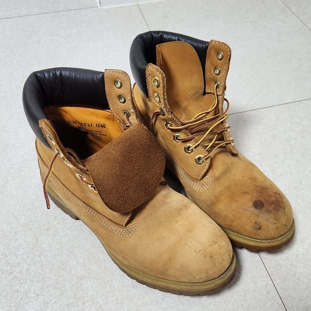 팀버랜드 6인치 부츠