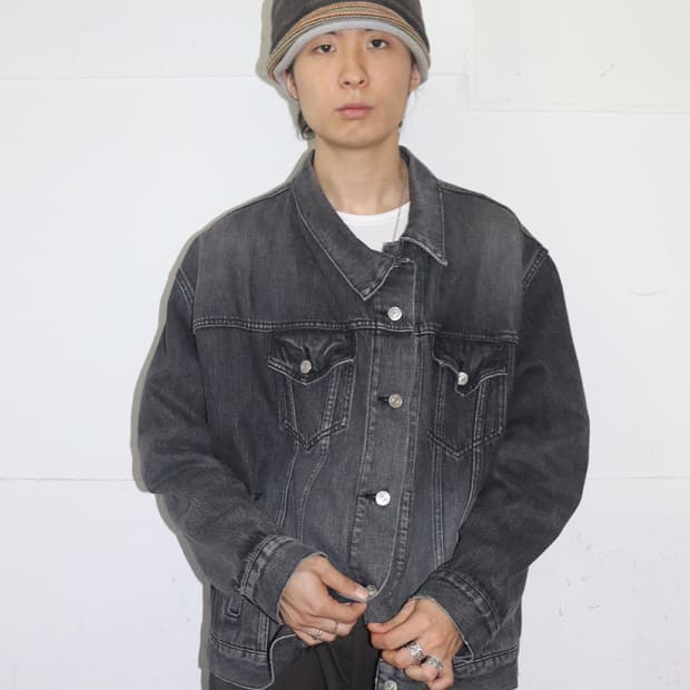 발렌시아가 애시메트리 블랙 데님 자켓