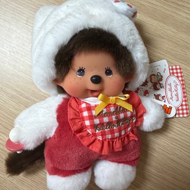 몬치치 키티콜라보