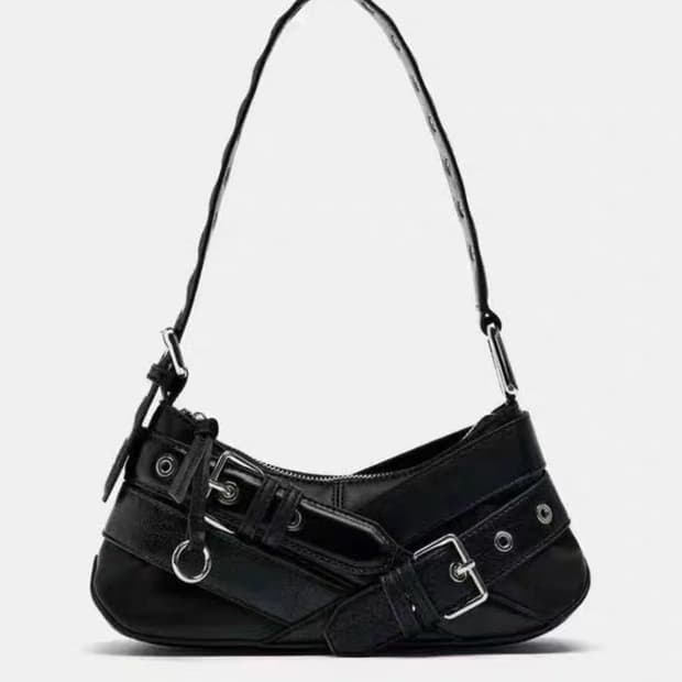 자라 블랙 벨트 백