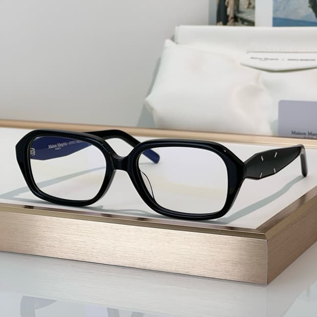 (정품)젠틀몬스터x메종마르지엘라 MM212 01 패션안경 