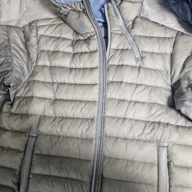 산산기어 서픽스 푸퍼 자켓 그레이 25fw 2사이즈