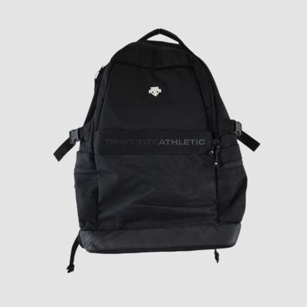 데상트 백팩 가방