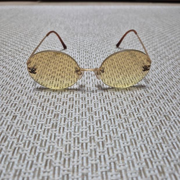 (정품) 샤넬 틴트 선글라스 옐로우 금장 선글라스 무테선글라스