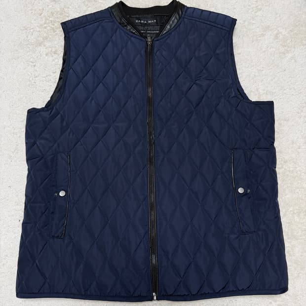 자라 ZARA MAN 남성 퀼팅 조끼 네이비