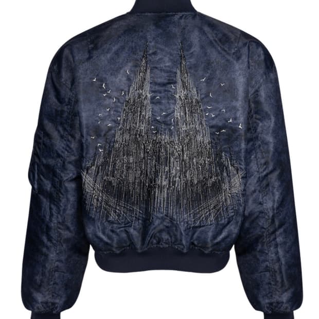 언더마이카 할로윈 봄버 자켓